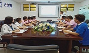 夯实基础，，，，，提升服务！&mdash;&mdash;武昌店丽屋超市开展投诉处置惩罚技巧培训